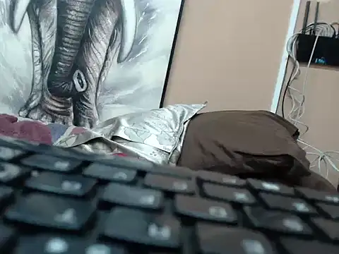 SexyBabes35's cam snapshot