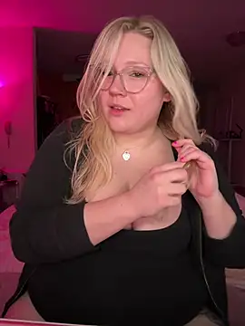 PiggyRose live sex cam