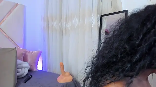 Jade_Thonson1's cam snapshot