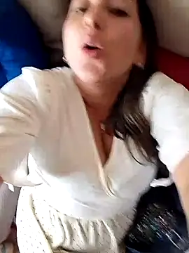 Valeria_montana_'s cam snapshot