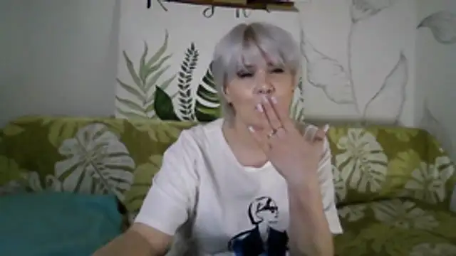 Catty_Lady's cam snapshot