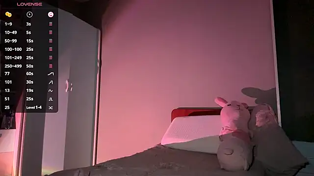 EmiIyKitty live sex cam