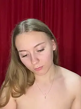 SweetSophia20's cam snapshot