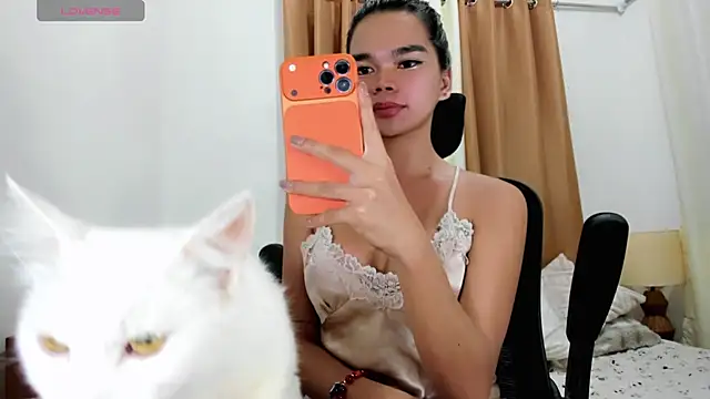 kendall_petite18 live sex cam