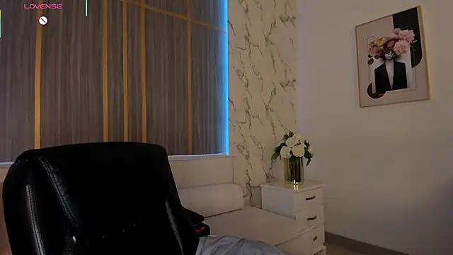 IsabellaAllen live sex cam