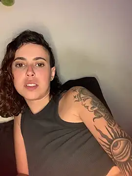 ninapellegrini17's cam snapshot