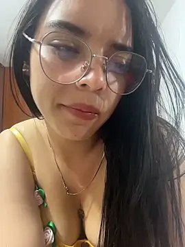 eileensophi's cam snapshot