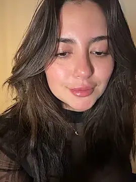 sukhakunis1 live sex cam