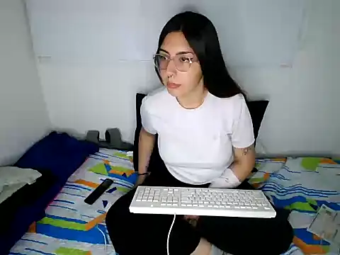 Nikolth_4's cam snapshot