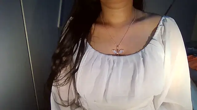 Yashika_Loves's cam snapshot