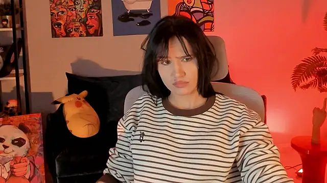 MonicaFarmer's cam snapshot