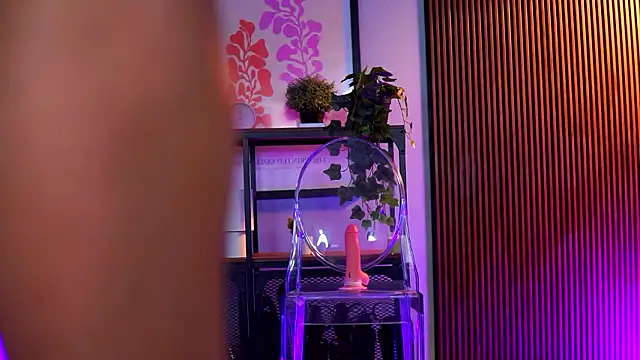 RavennaDArcy's cam snapshot