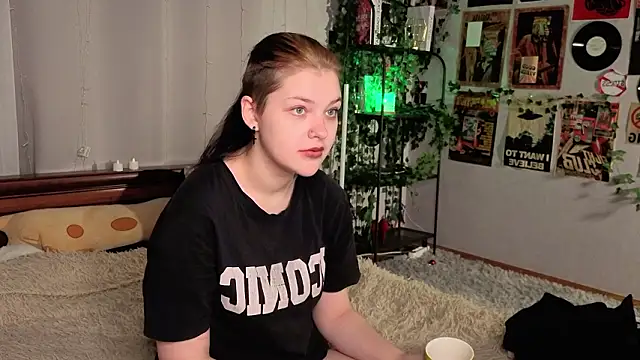 BevHanni's cam snapshot