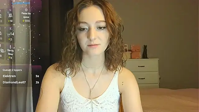 white_liillyy's cam snapshot