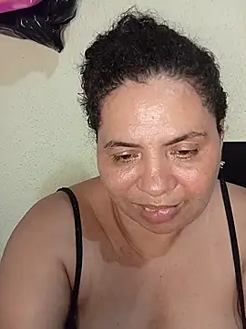 Ravena2290's cam snapshot