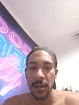 Mikaaa97 live sex cam