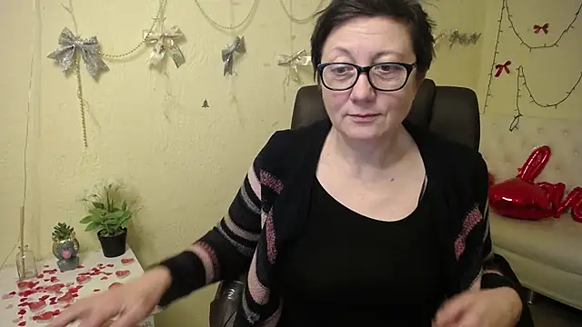 EmilyL0ve live sex cam