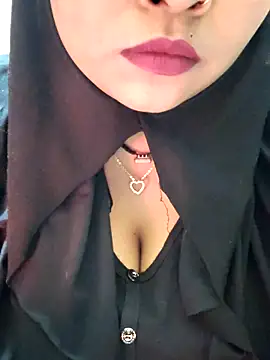 Indian-Nazia live sex cam