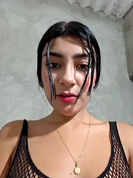 Sweed-virgin-pussy live sex cam