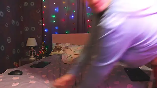 SquirtyAlice's cam snapshot