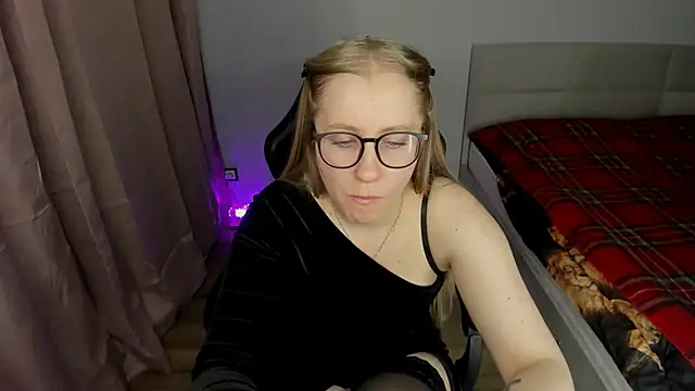 MilanaJune's cam snapshot