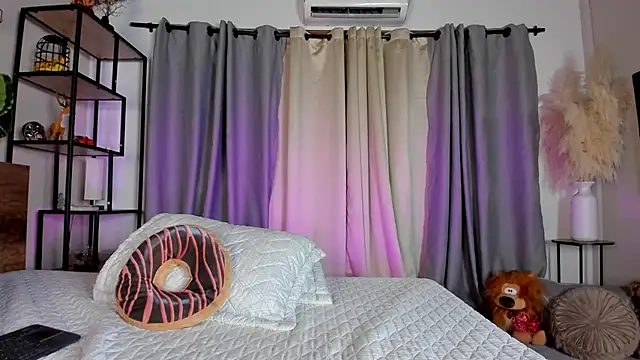 amber_maxwell's cam snapshot