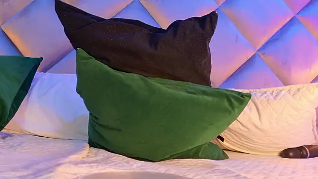 crystal_gilton's cam snapshot