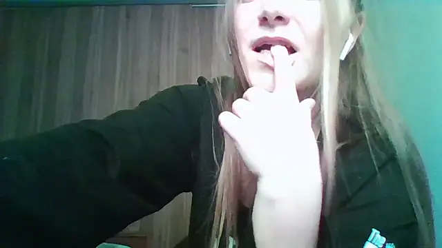 Evasapples's cam snapshot