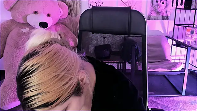 DiaAngell's cam snapshot