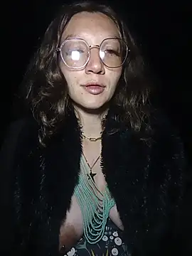 Lucy_colee live sex cam