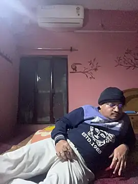 Saxymood1111's cam snapshot