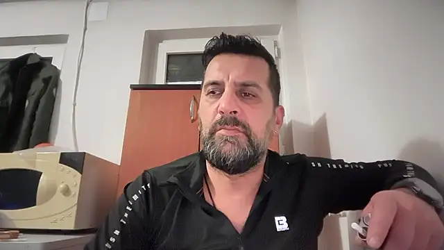 TARKAN1's cam snapshot