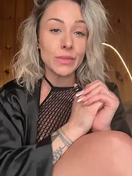 petrouchkaaa_ live sex cam