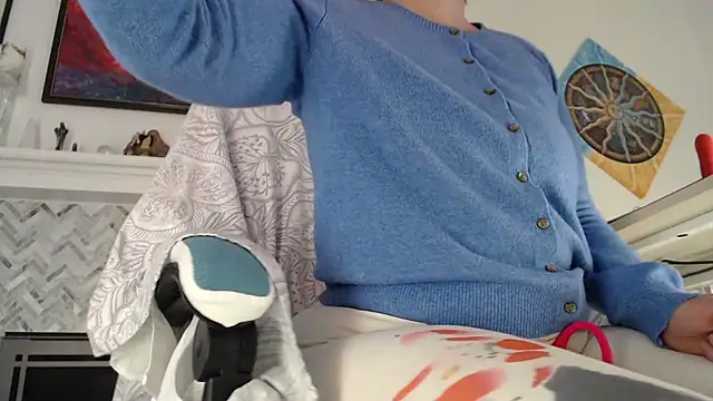 AuroraWillows's cam snapshot