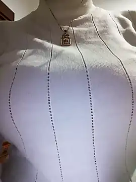 Rouzalinda_1's cam snapshot