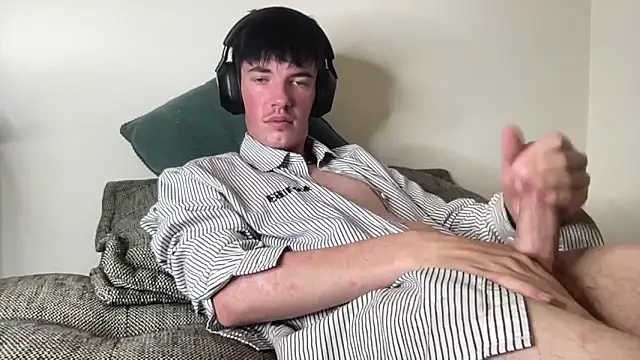 NovaTwinkx live sex cam