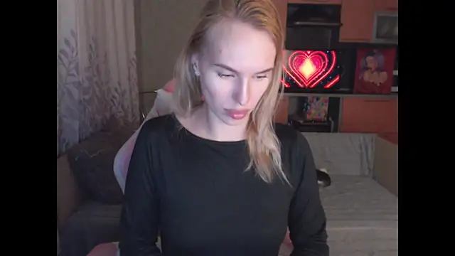 Elsa_Li's cam snapshot