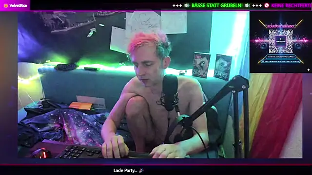 VelvetRise's cam snapshot