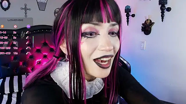 IsisRaichuu_ live sex cam