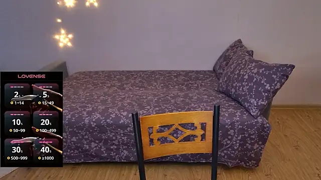 Kira_land live sex cam