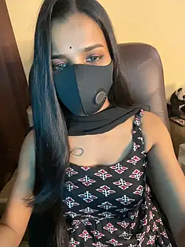 its_ur_flora's cam snapshot