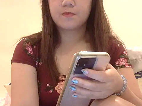 Lovelyclaya live sex cam