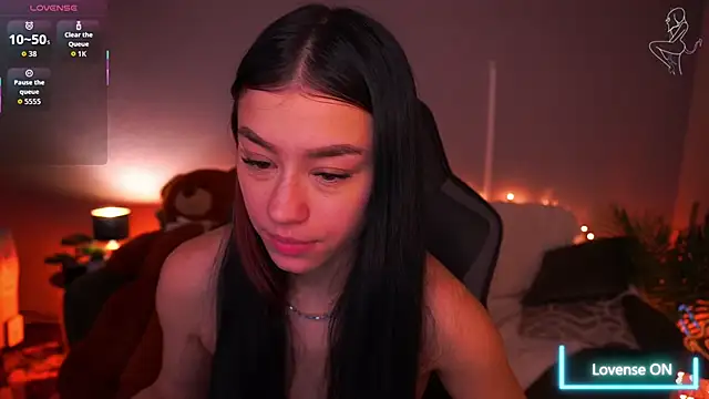 FataleNellie live sex cam