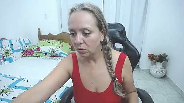 yeslluisa live sex cam