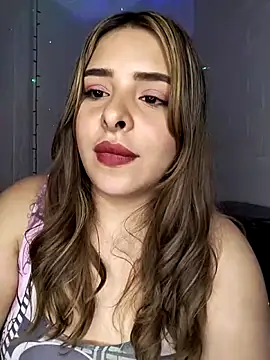 Nahomy_cm's cam snapshot