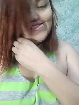 MayaLuna1's cam snapshot