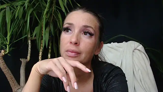 lola_sky@xh live sex cam