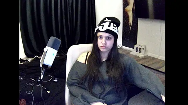 Nicole_pretty's cam snapshot