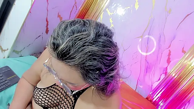 dianamilf live sex cam