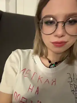 Ivy_Allen's cam snapshot